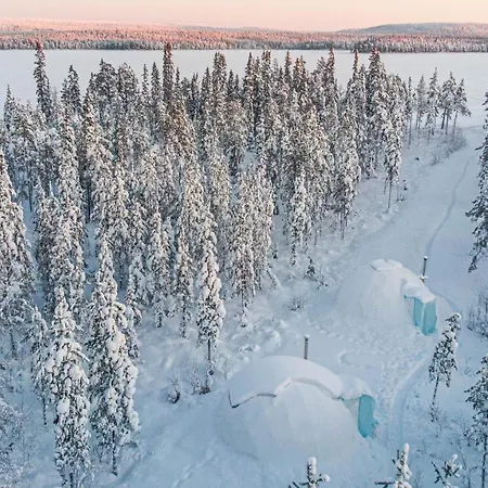 Campo de lujo Pandomes Aurora Igloo Rovaniemi