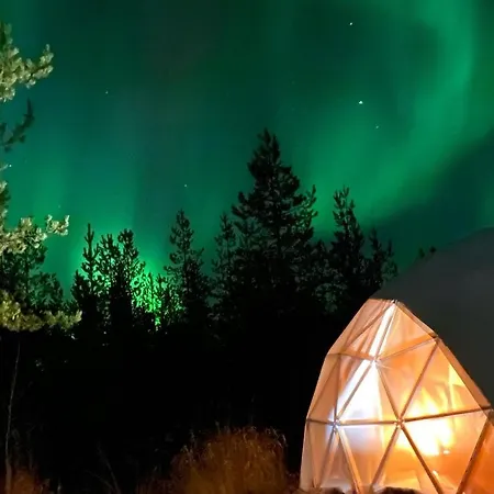 Pandomes Aurora Igloo Campo de lujo