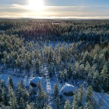 Private Jacuzzi Igloo Bedroom In Aurora Lounge With Shared Sauna And Pet Friendly * Rovaniemi