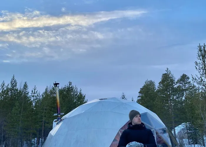 Private Jacuzzi Igloo Bedroom In Aurora Lounge With Shared Sauna And Pet Friendly * Rovaniemi